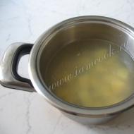 Суп із заварними манними кнелями Суп овочевий із курячими кнелями
